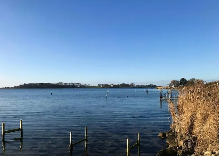 With View Of Helnaes Bay Дом отдыха Harby